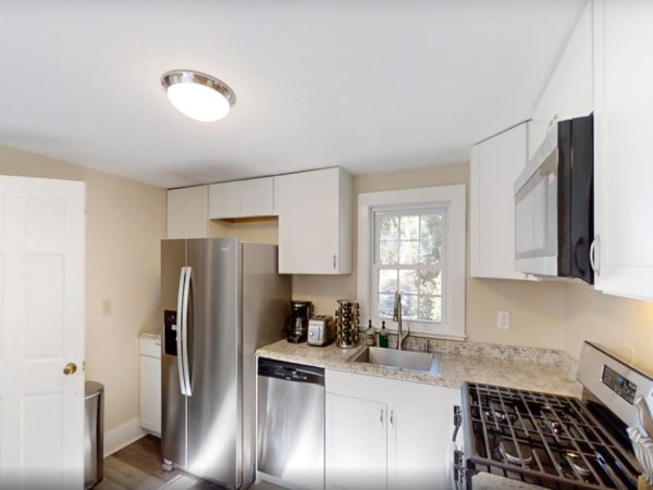 Spacious 9-Bedroom Family Home Near Red river Beach - Perfect for Your Vacation